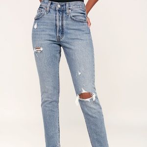 501 skinny distressed light wash jeans